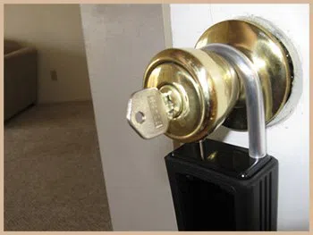 Jacksonville Lock And Safe Jacksonville, FL 904-531-3195 - 3-locksmith-key-service